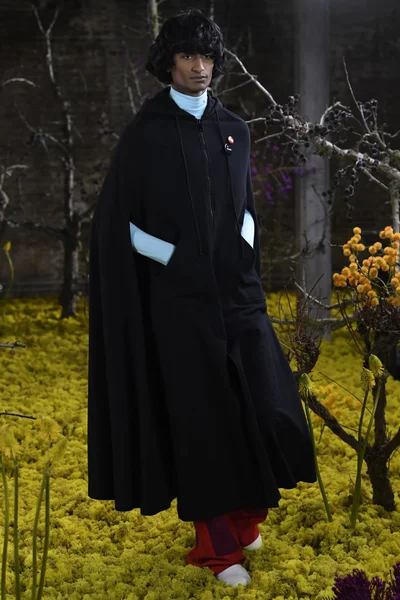 Look 64